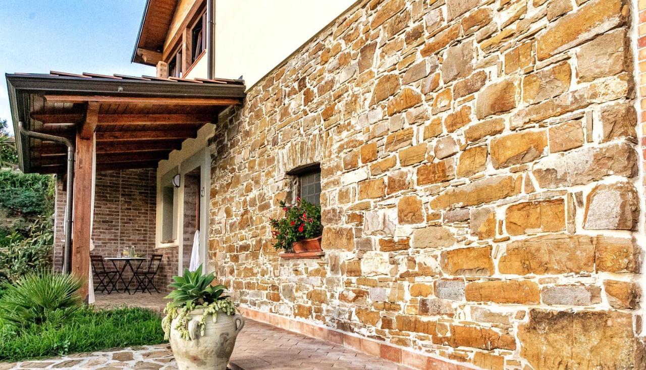 Il Mandorlo Fiorito Bed And Breakfast Ogliastro Cilento Εξωτερικό φωτογραφία