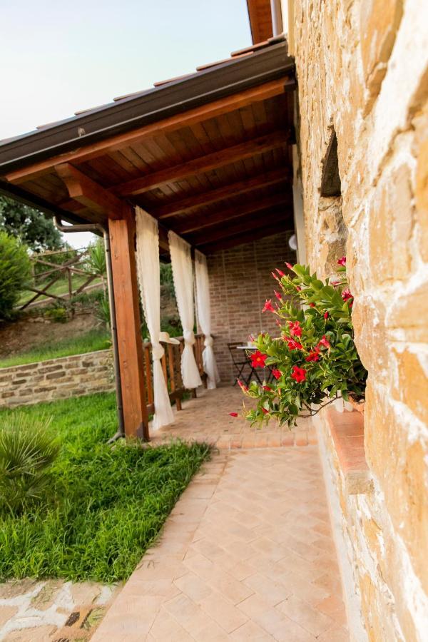 Il Mandorlo Fiorito Bed And Breakfast Ogliastro Cilento Εξωτερικό φωτογραφία