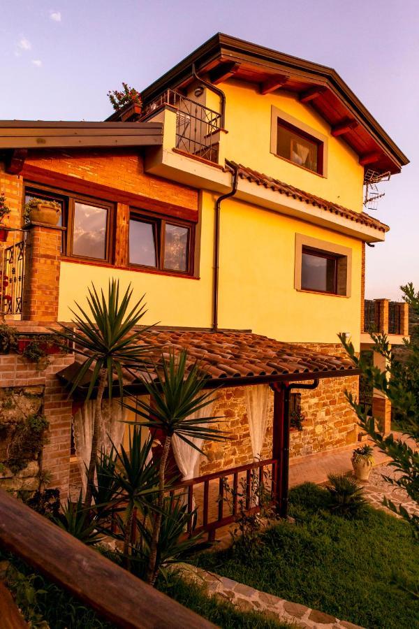 Il Mandorlo Fiorito Bed And Breakfast Ogliastro Cilento Εξωτερικό φωτογραφία